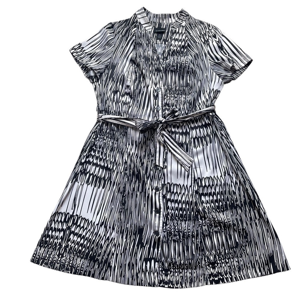Lane Bryant Women’s Belted Button Front Printed Dress Plus Size 22 Collared